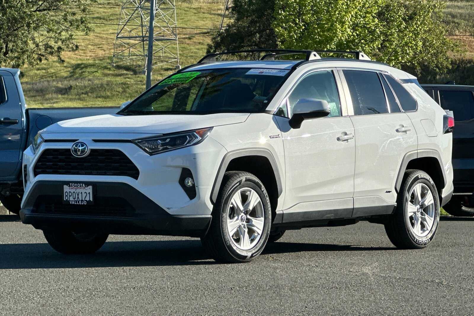 2020 Toyota RAV4 Hybrid XLE