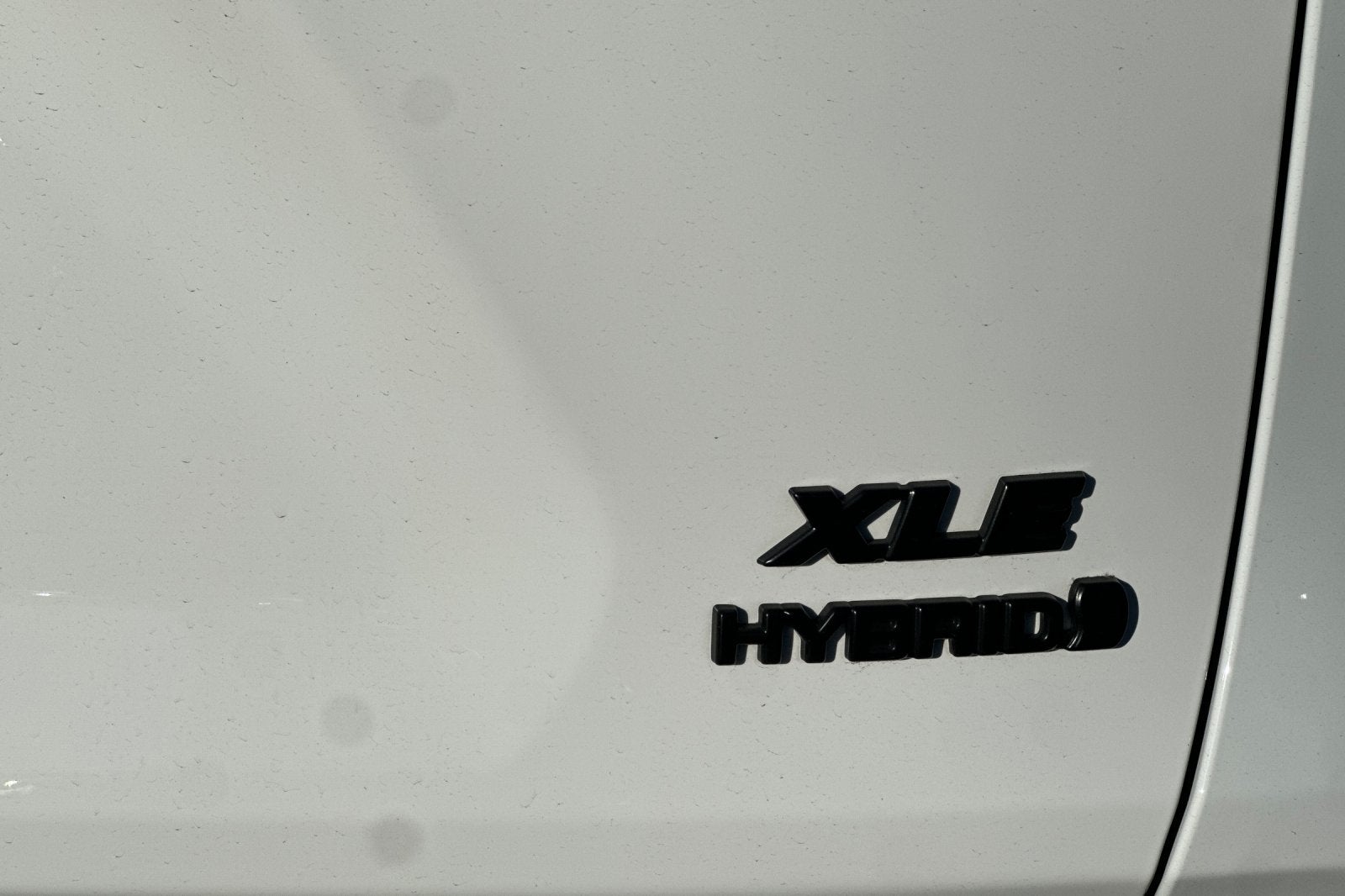 2020 Toyota RAV4 Hybrid XLE