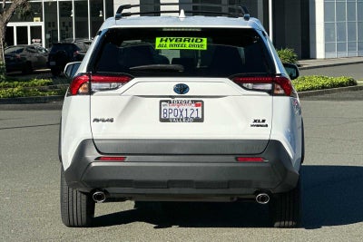2020 Toyota RAV4 Hybrid XLE