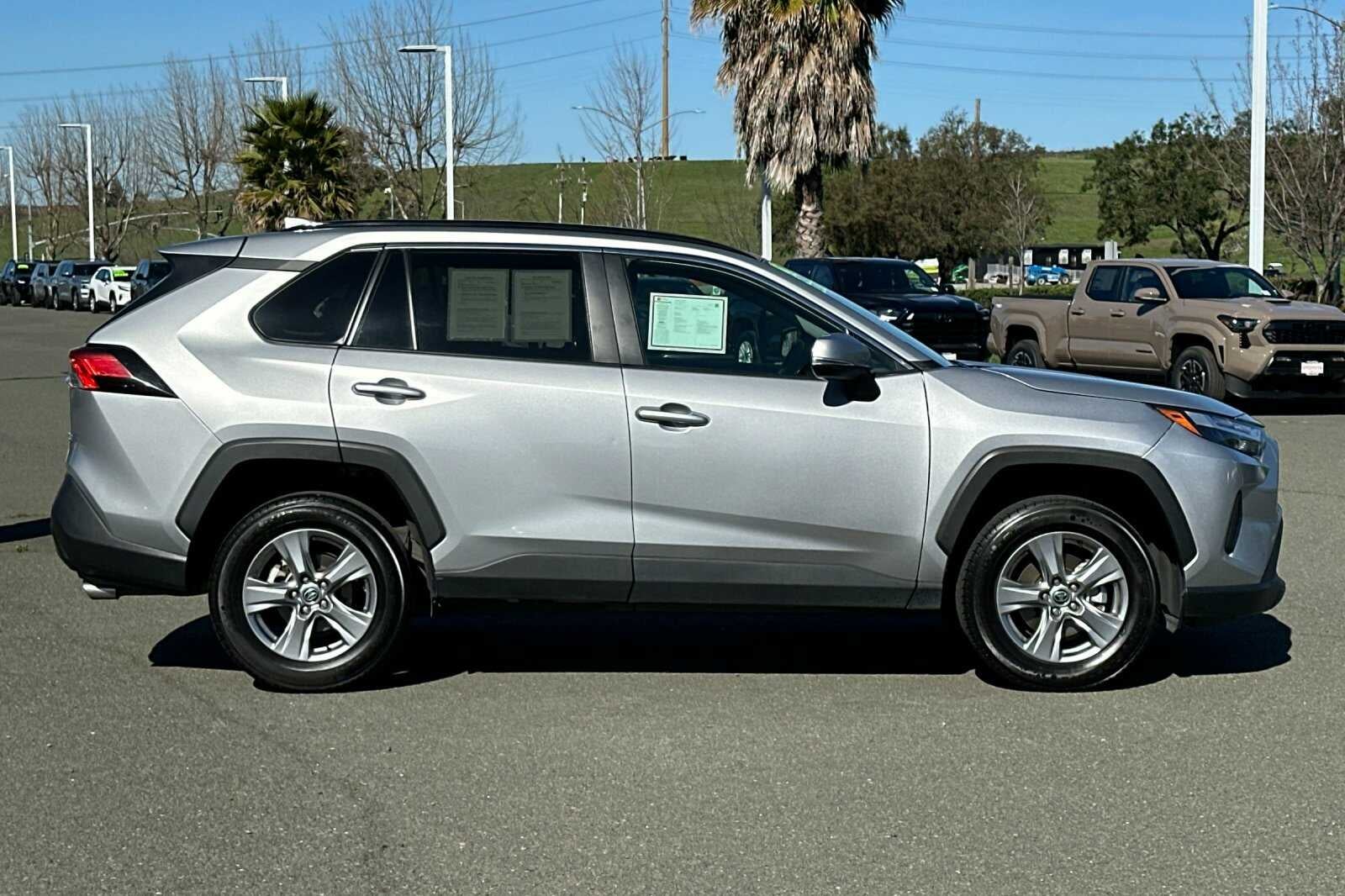 2024 Toyota RAV4 XLE