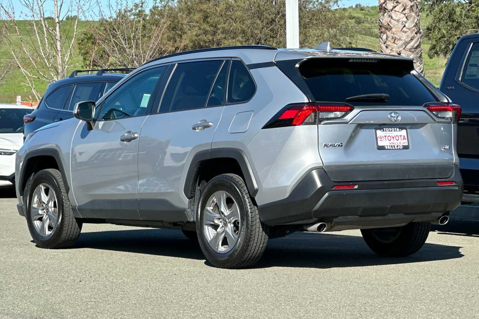 2024 Toyota RAV4 XLE