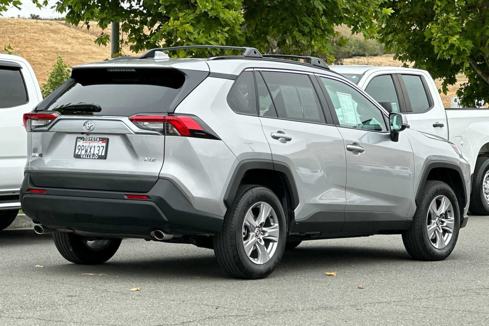 2024 Toyota RAV4 XLE