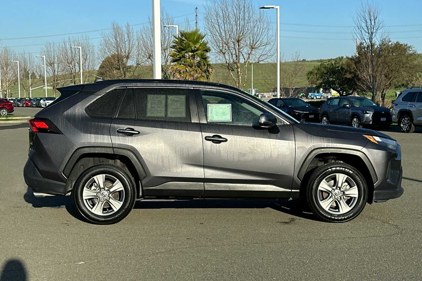 2024 Toyota RAV4 XLE