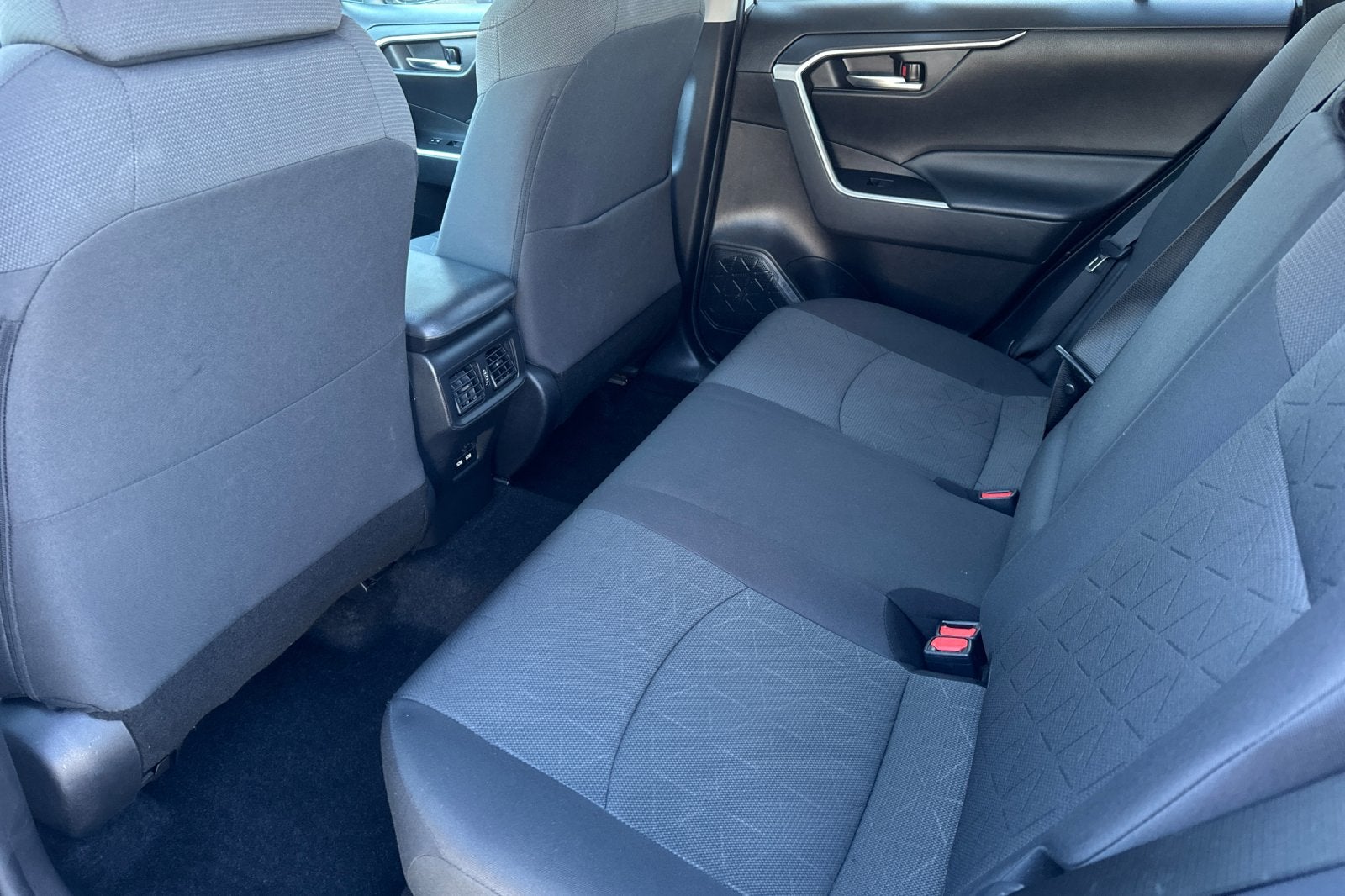 2021 Toyota RAV4 XLE 4D Sport Utility