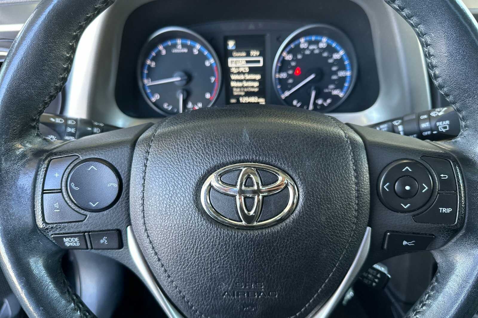 2017 Toyota RAV4 XLE