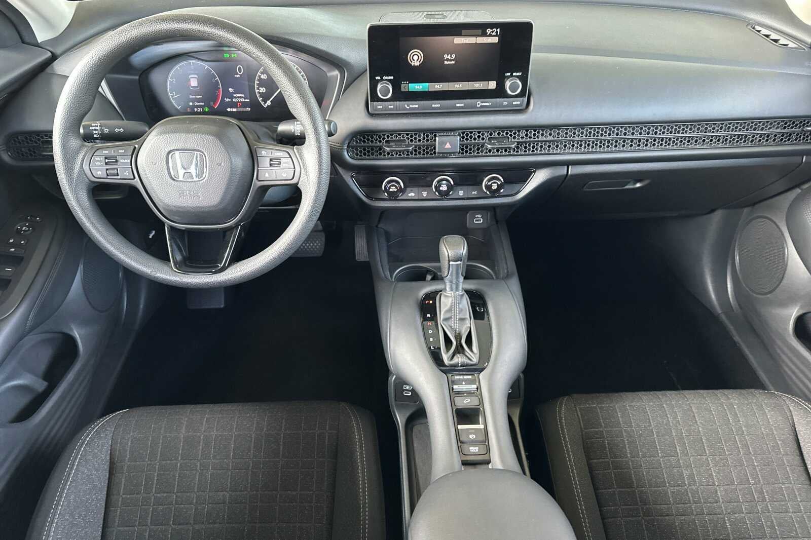 2025 Honda HR-V LX