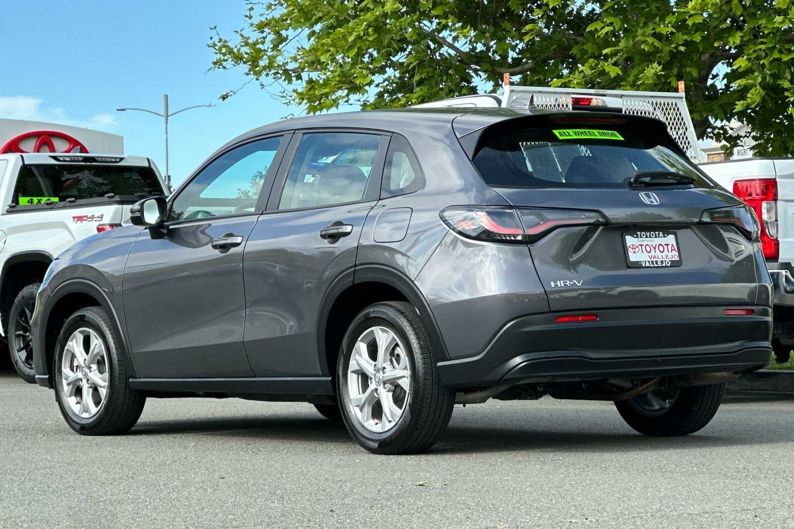 2025 Honda HR-V LX