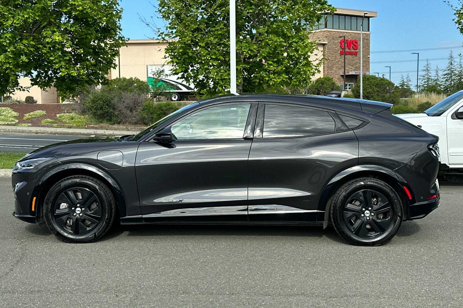 2022 Ford Mustang Mach-E California Route 1