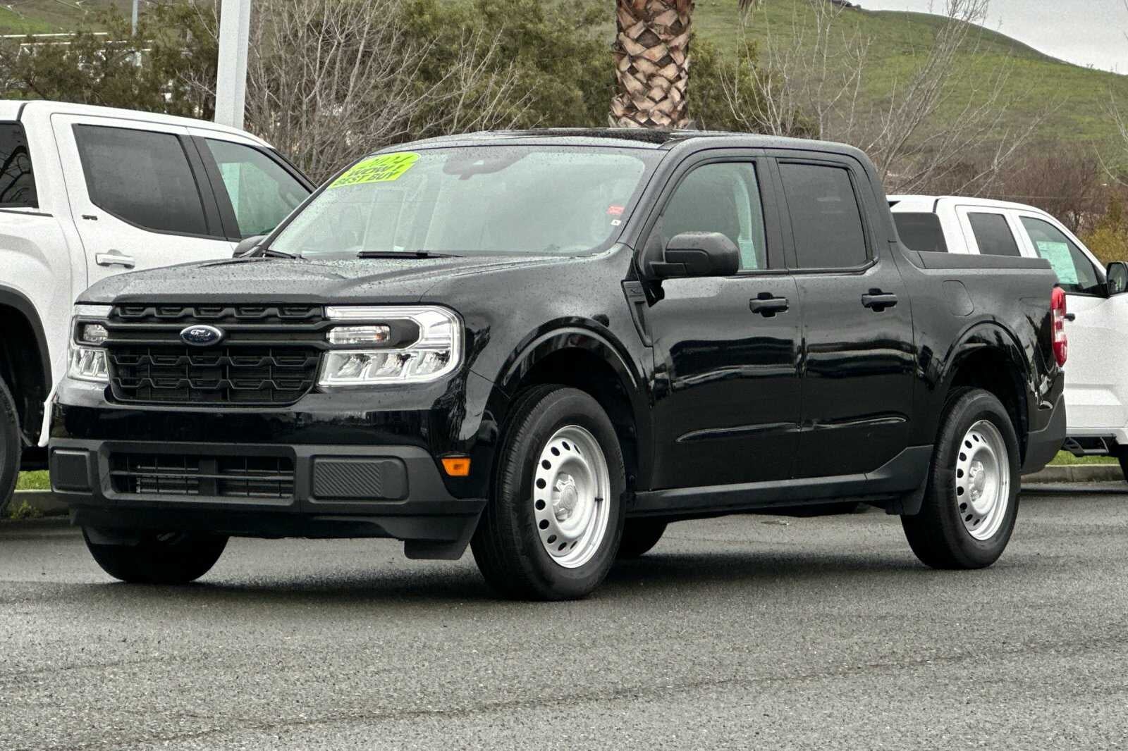 2024 Ford Maverick XL