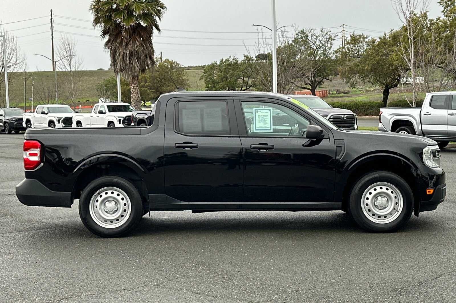 2024 Ford Maverick XL