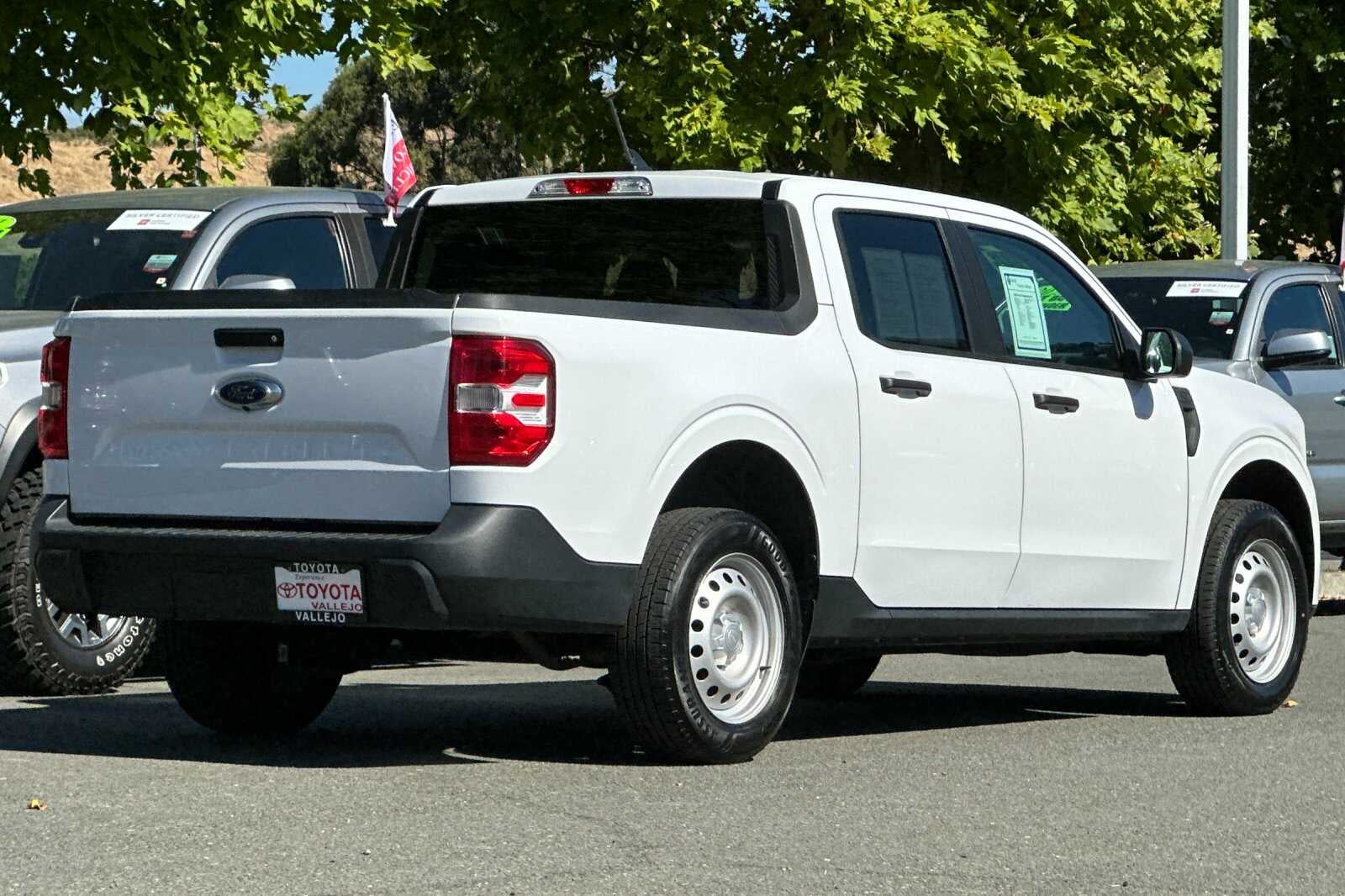 2023 Ford Maverick XL