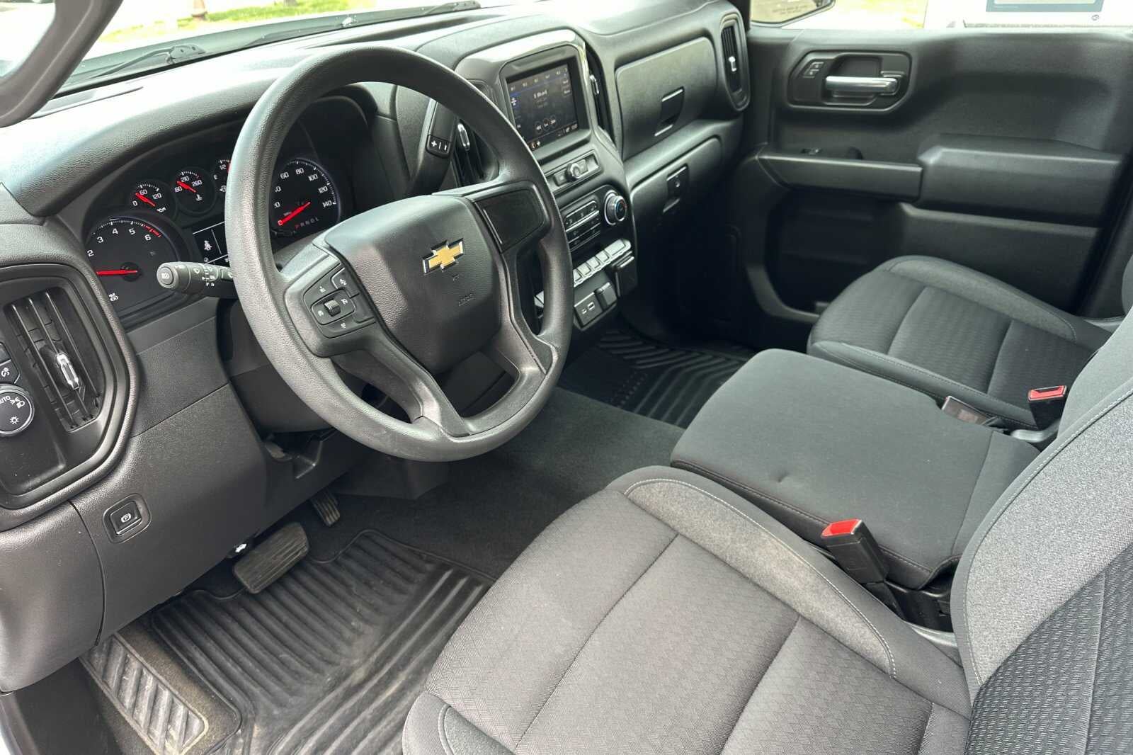 2022 Chevrolet Silverado 1500 Custom