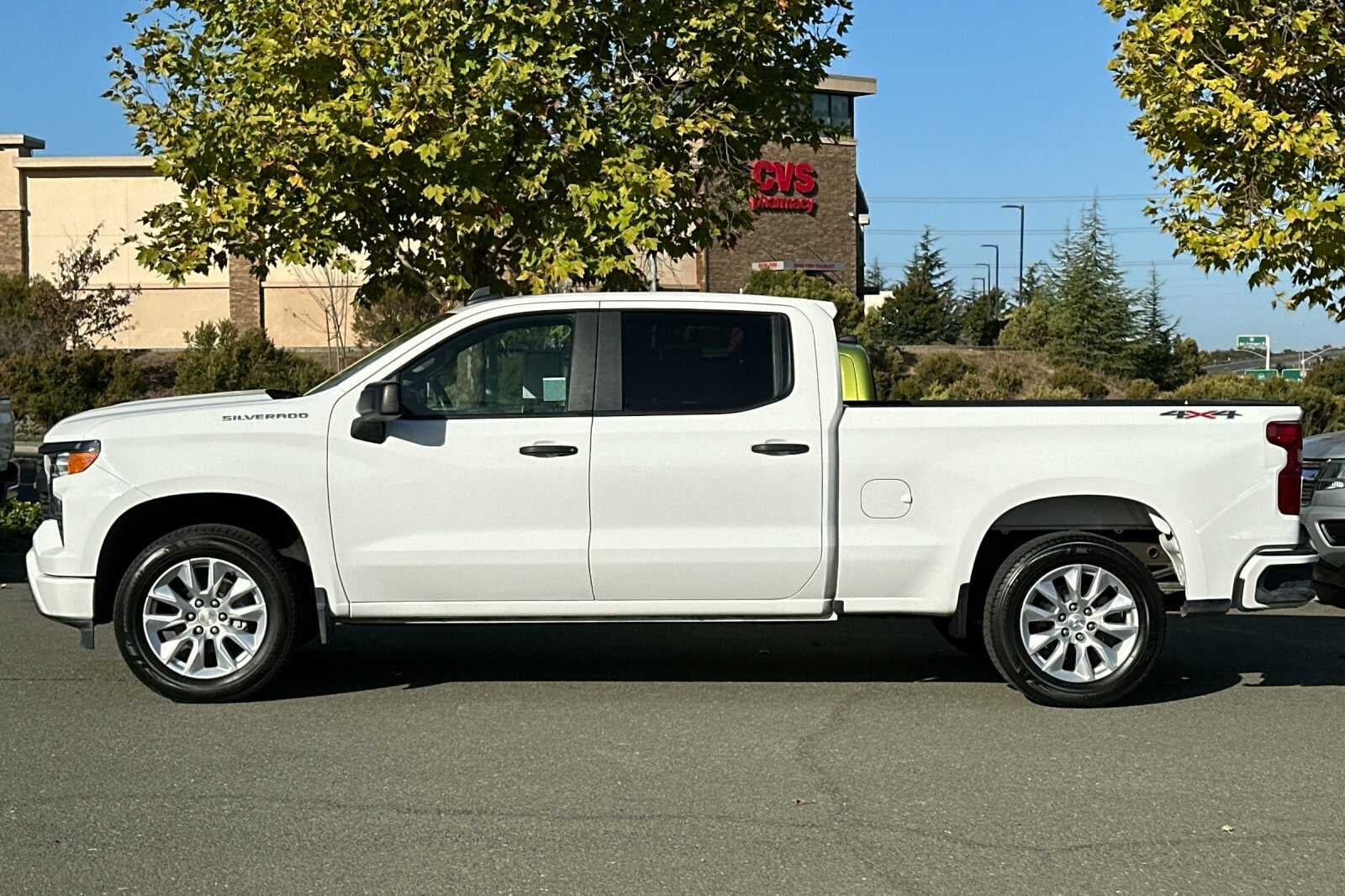 2023 Chevrolet Silverado 1500 Custom