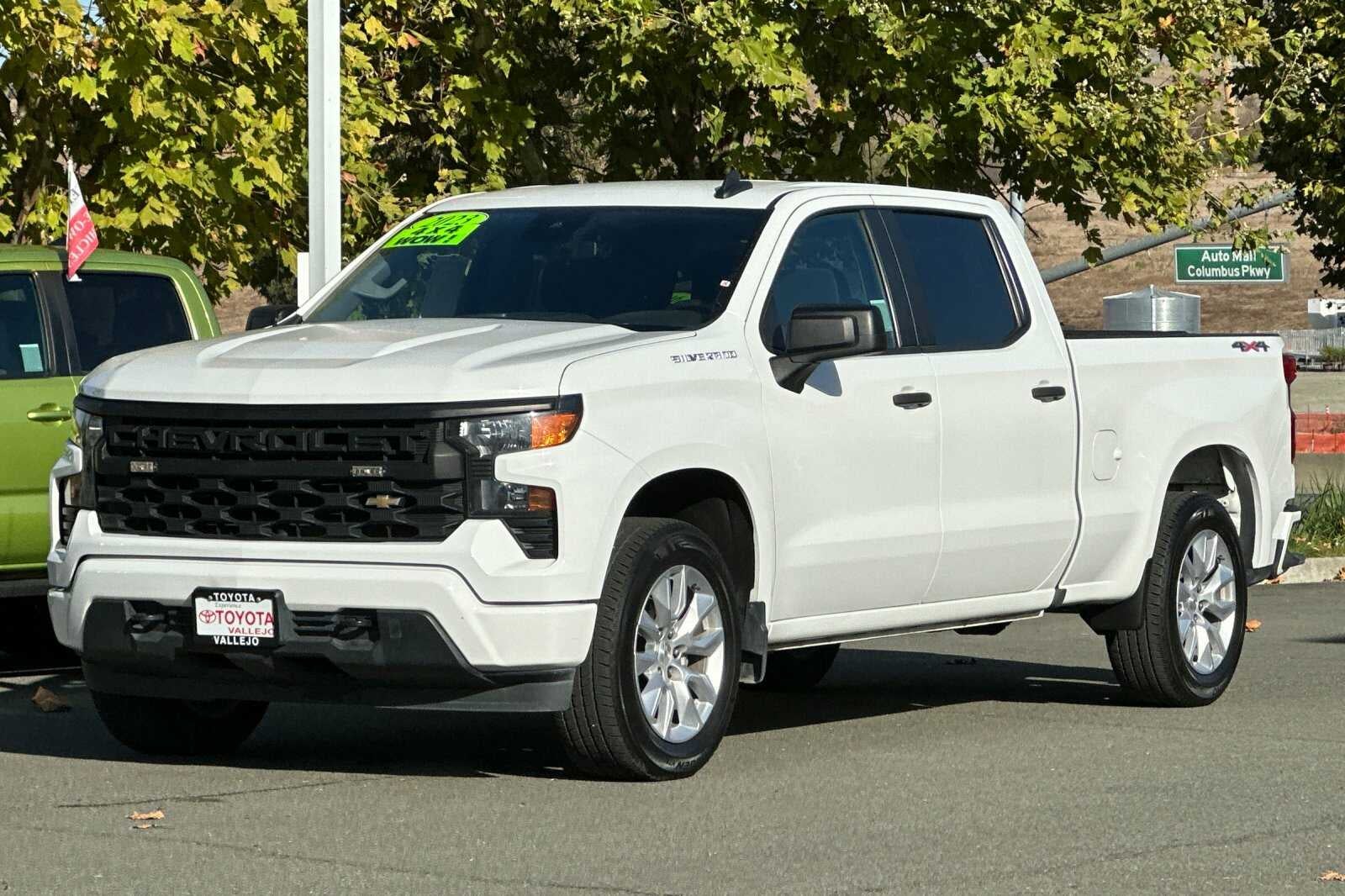2023 Chevrolet Silverado 1500 Custom