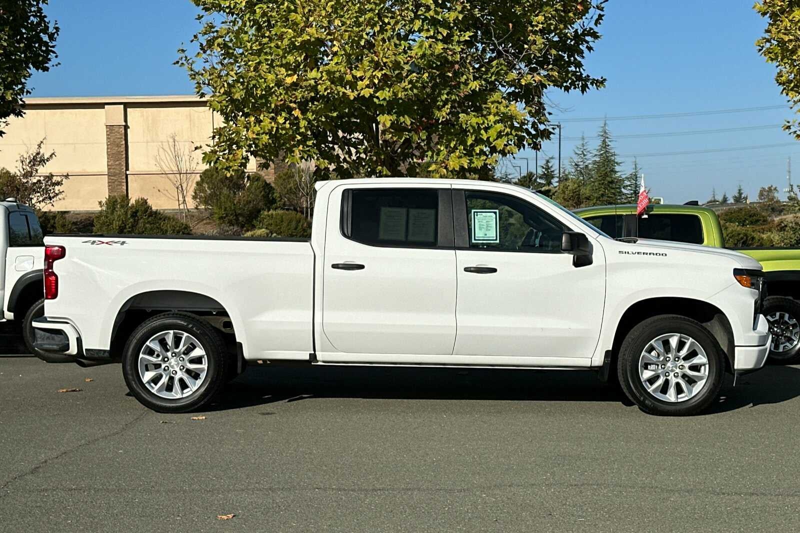 2023 Chevrolet Silverado 1500 Custom