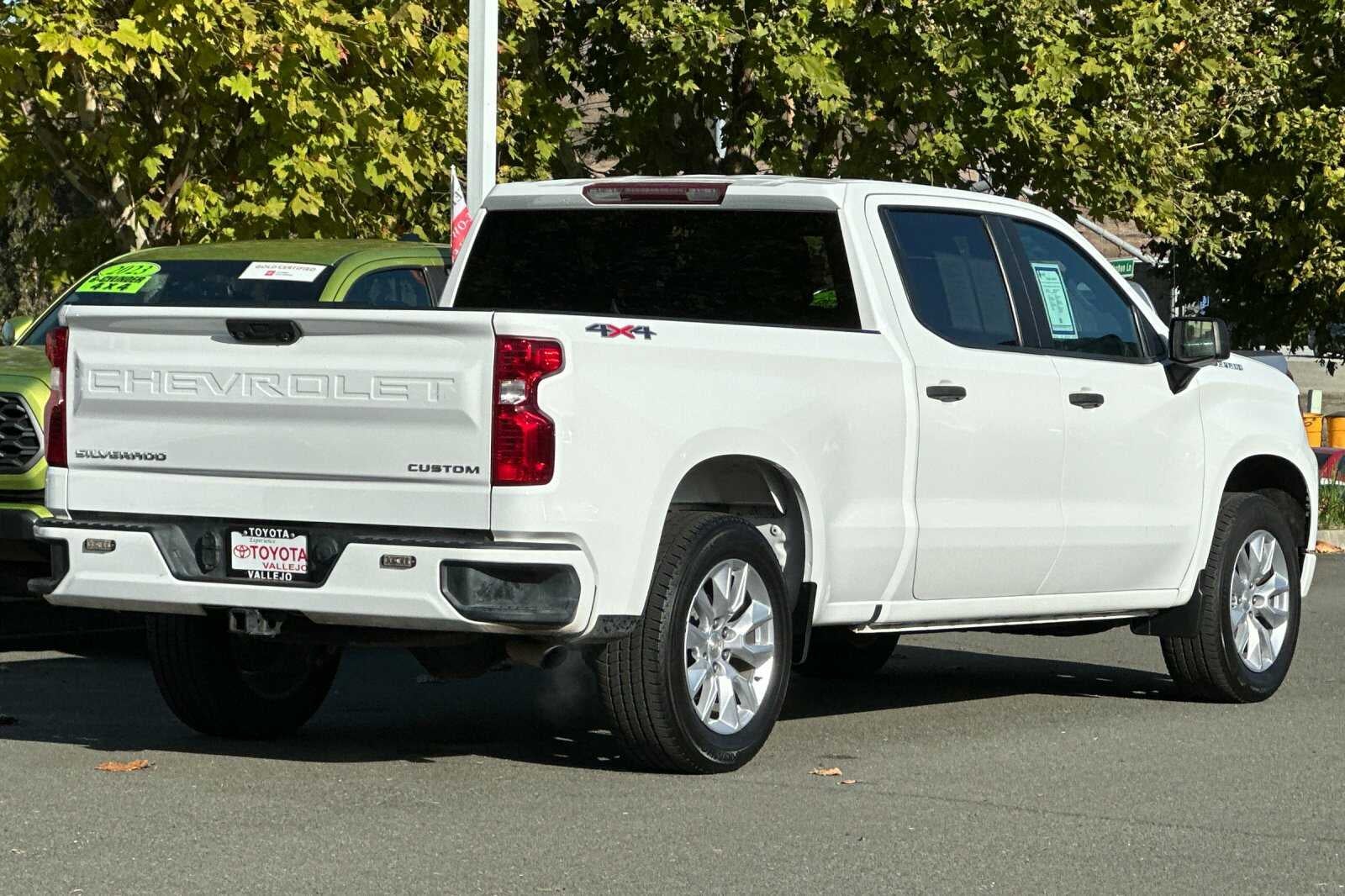 2023 Chevrolet Silverado 1500 Custom