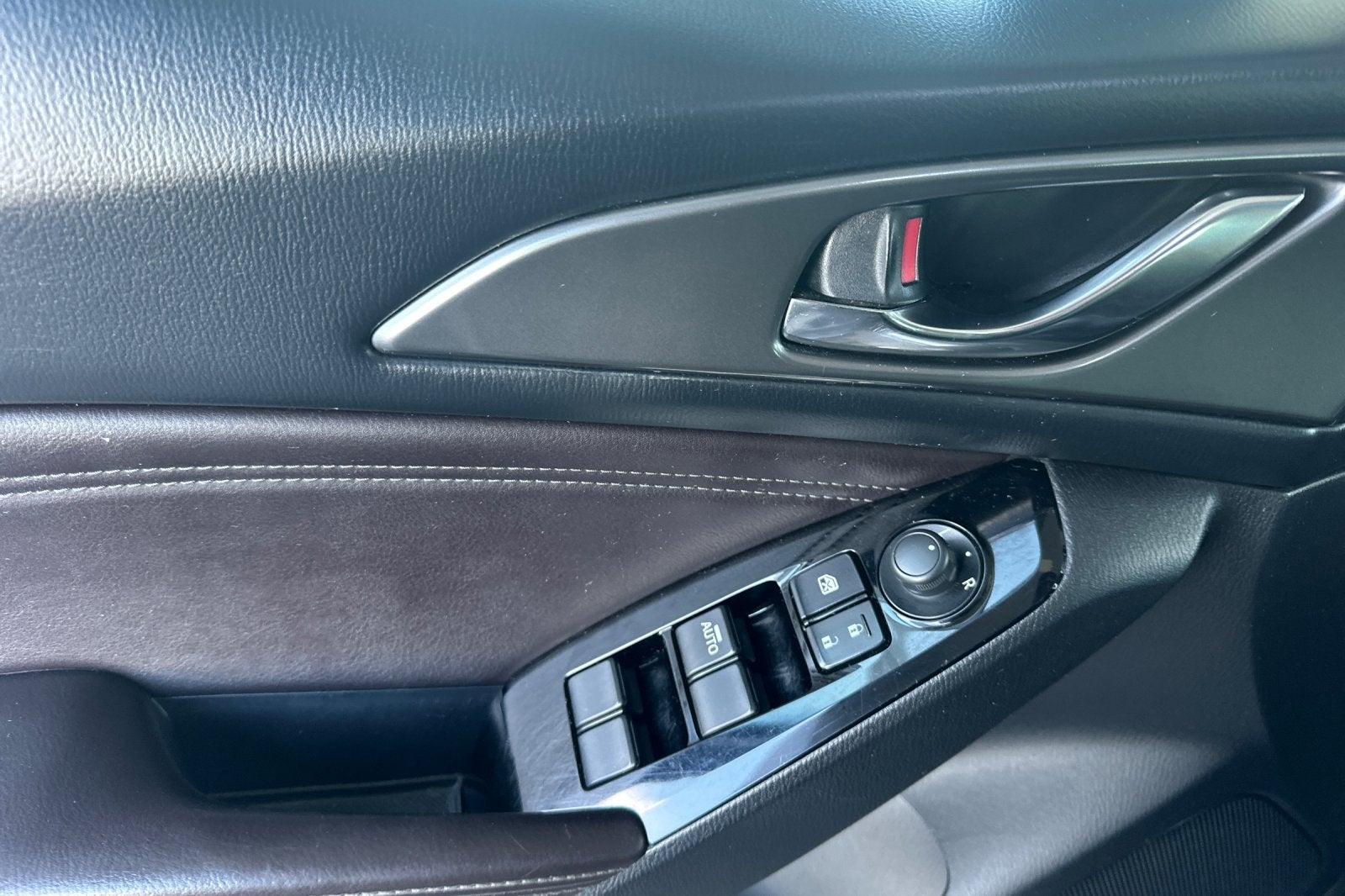 2018 Mazda Mazda3 5-Door Grand Touring