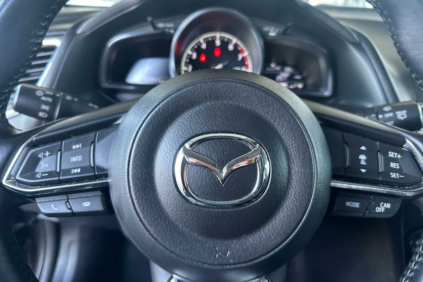 2018 Mazda Mazda3 5-Door Grand Touring