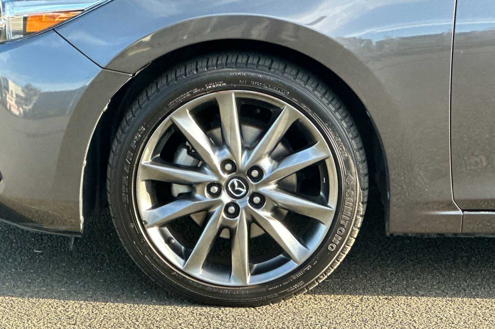 2018 Mazda Mazda3 5-Door Grand Touring