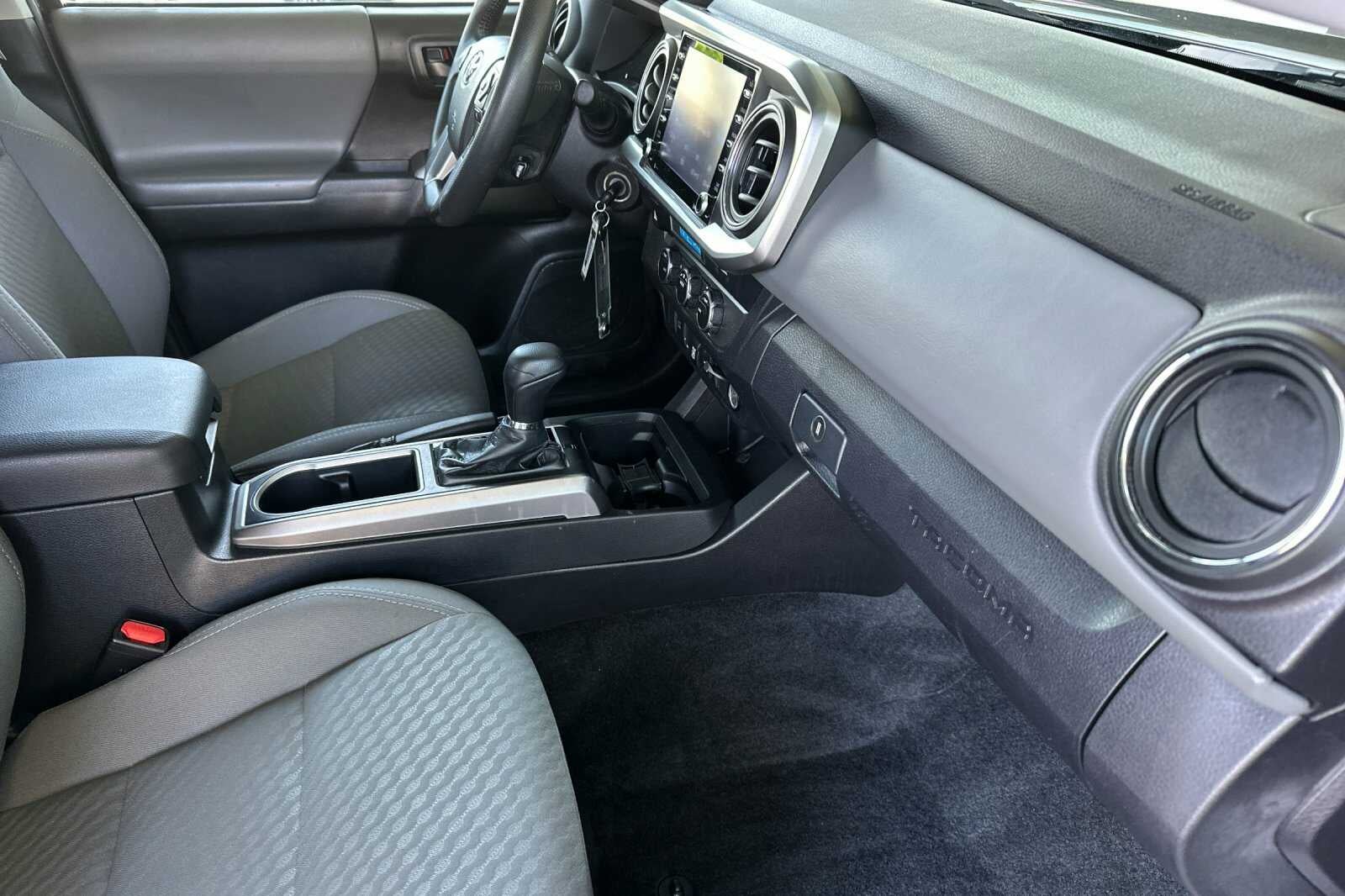 2021 Toyota Tacoma 2WD SR5 4D Double Cab