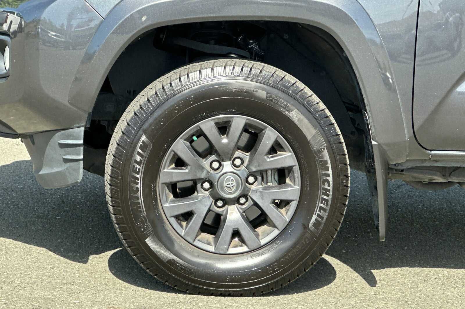 2021 Toyota Tacoma 2WD SR5 4D Double Cab