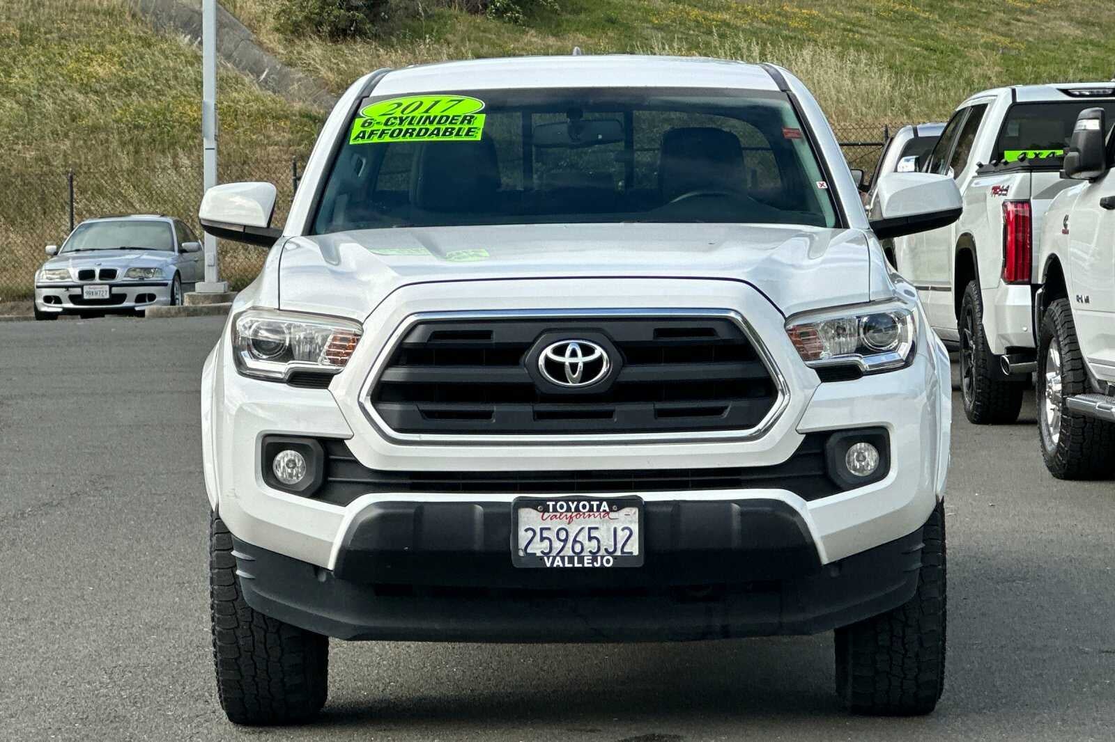 2017 Toyota Tacoma Automatic SR5