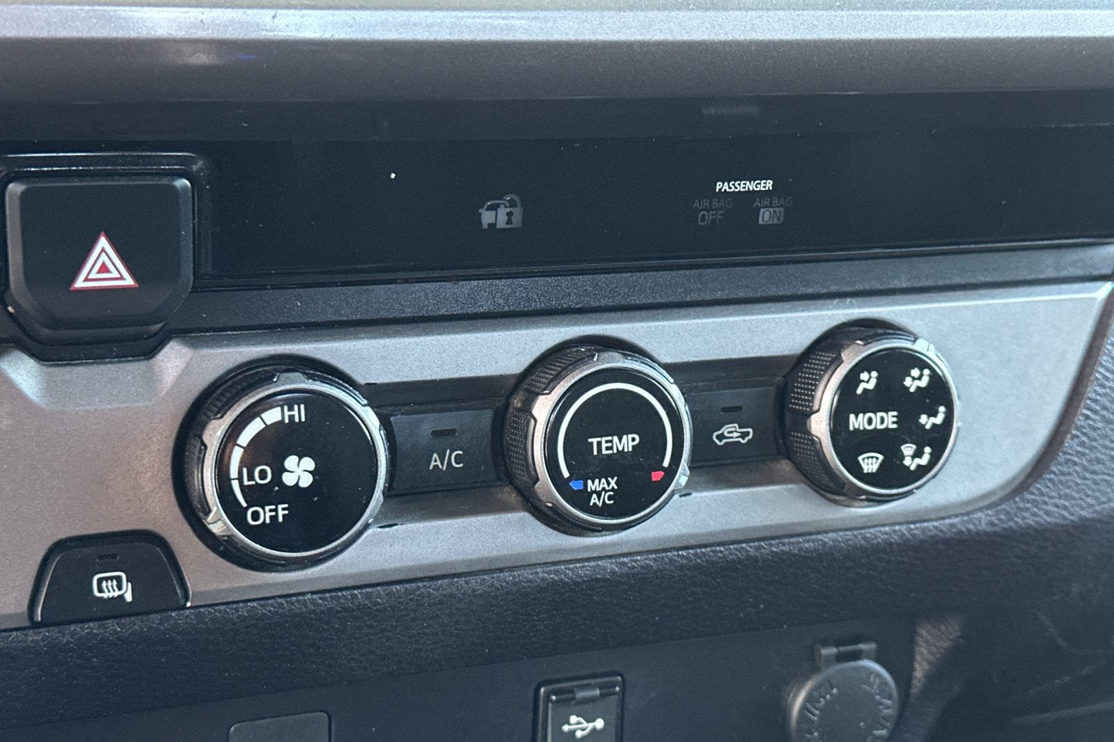 2017 Toyota Tacoma Automatic SR5