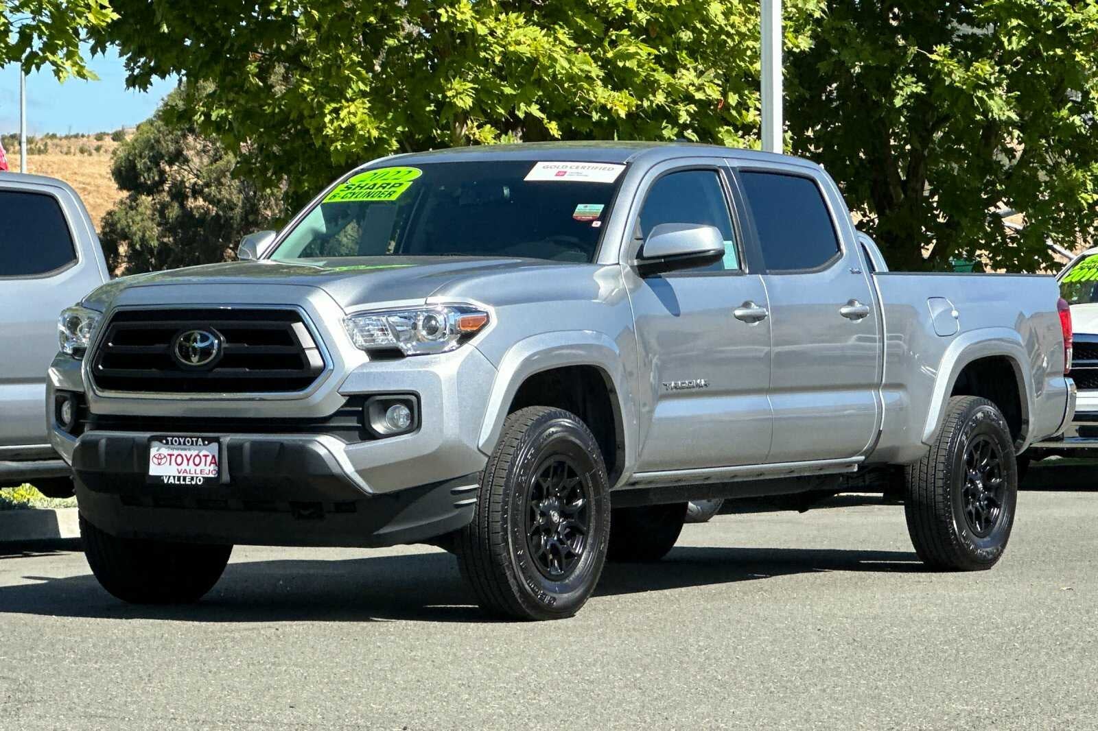 2022 Toyota Tacoma 2WD SR5 4D Double Cab