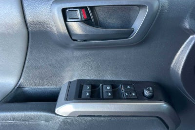 2022 Toyota Tacoma 2WD SR5 4D Double Cab