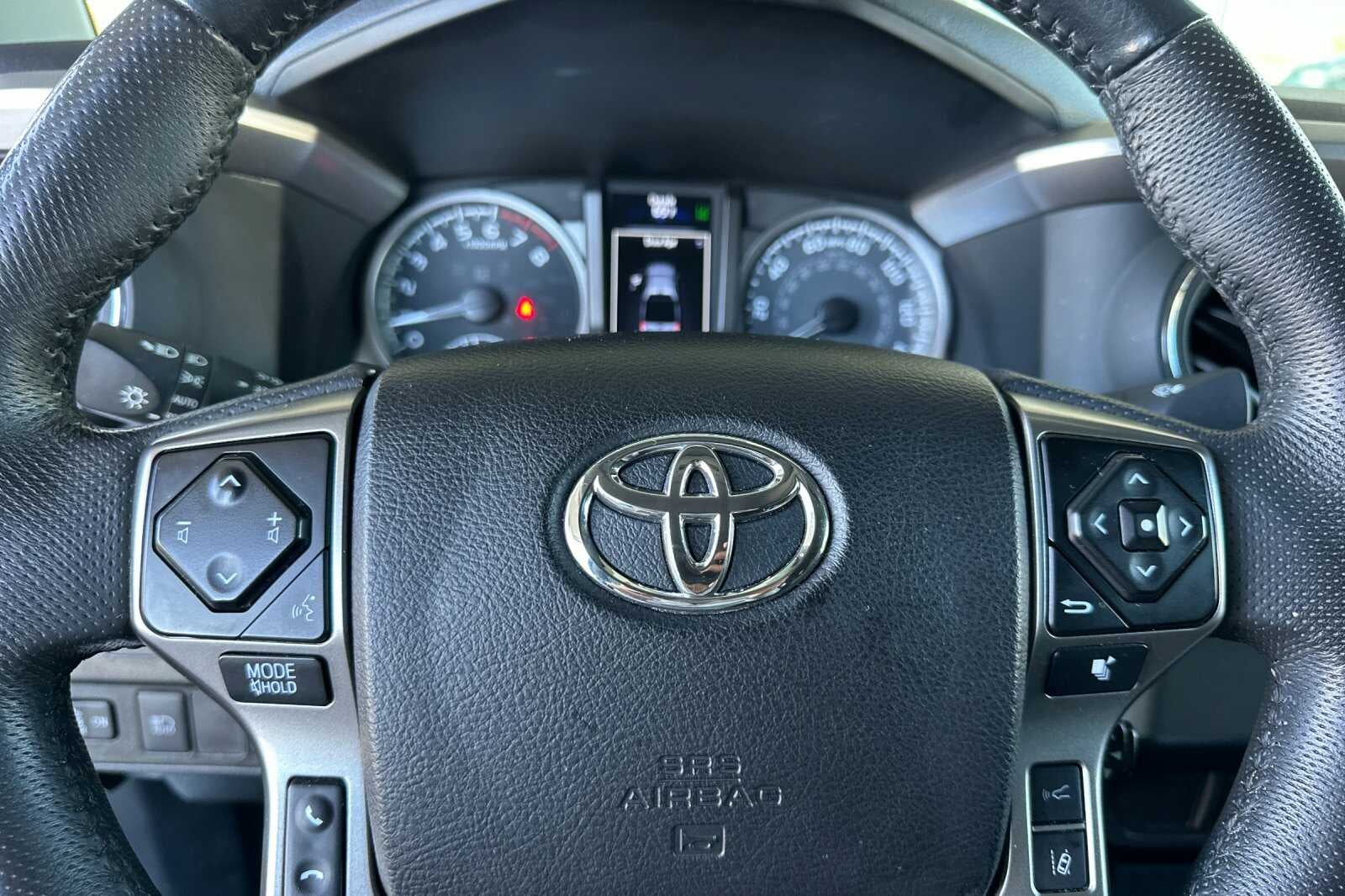 2022 Toyota Tacoma 2WD SR5 4D Double Cab