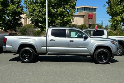 2022 Toyota Tacoma 2WD SR5 4D Double Cab