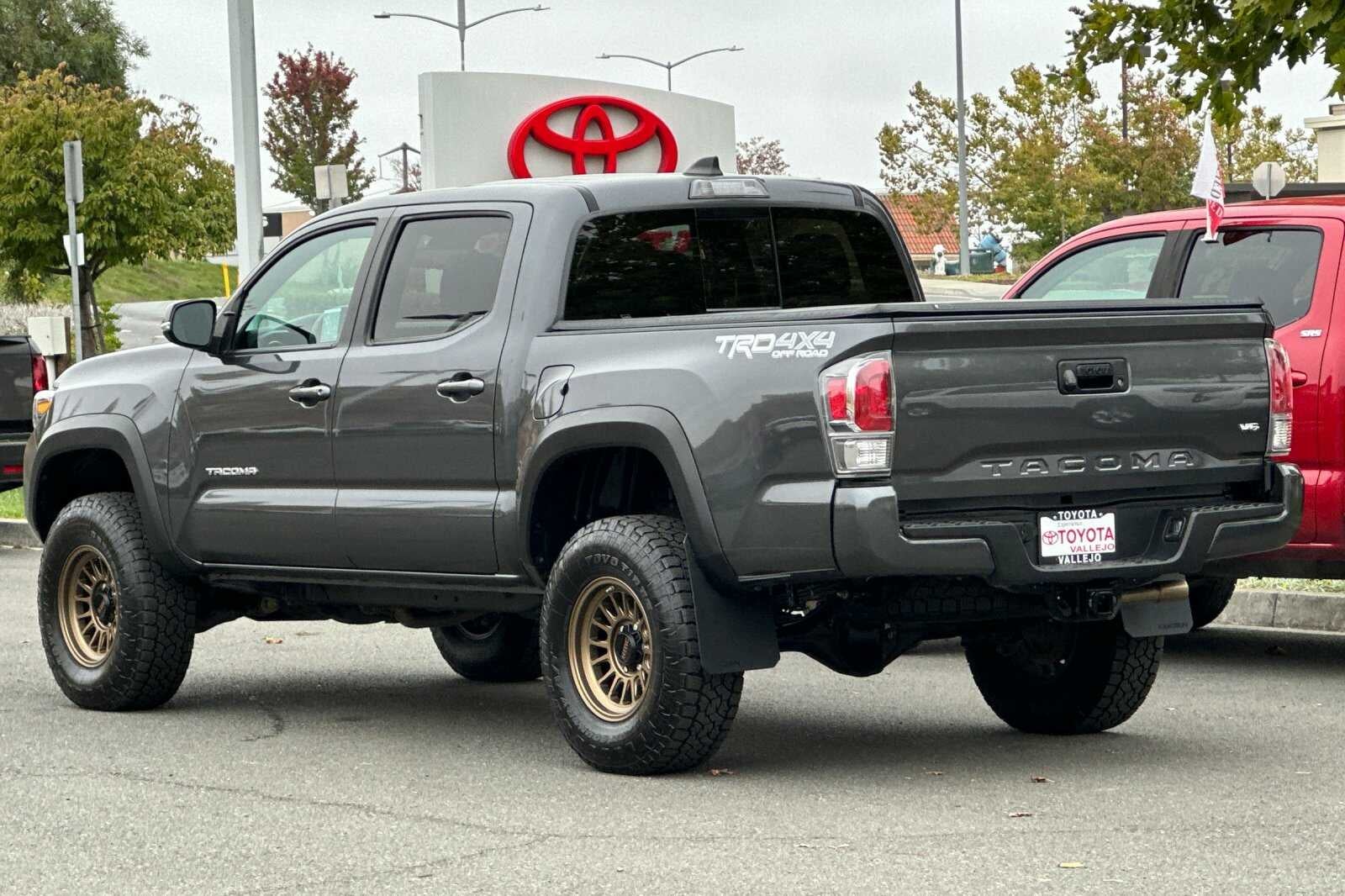 2022 Toyota Tacoma 4WD TRD Off-Road 4D Double Cab