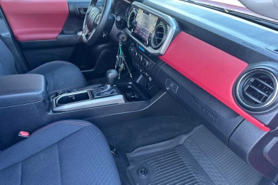 2021 Toyota Tacoma 4WD SR5 4D Double Cab