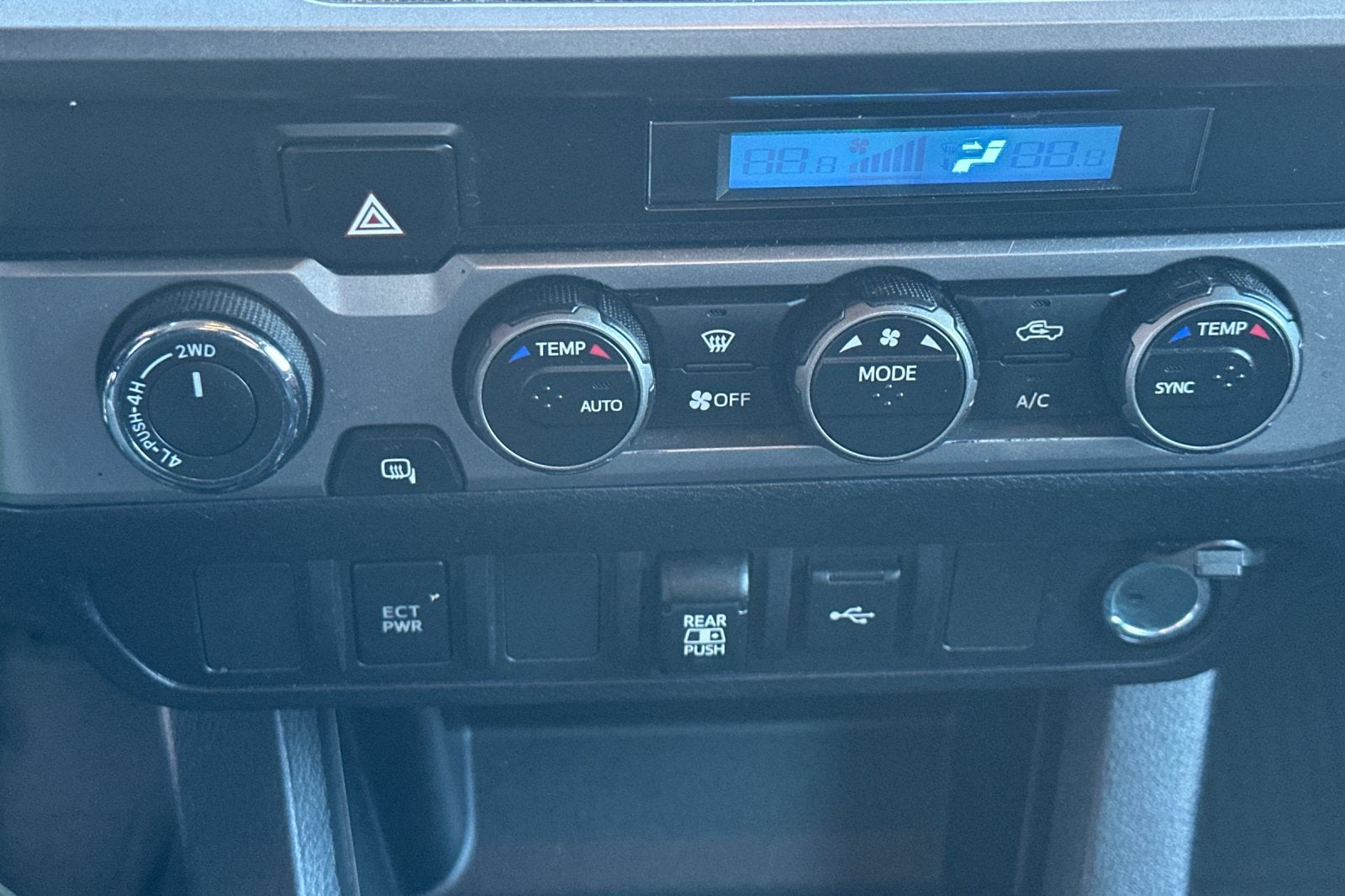 2021 Toyota Tacoma 4WD SR5 4D Double Cab