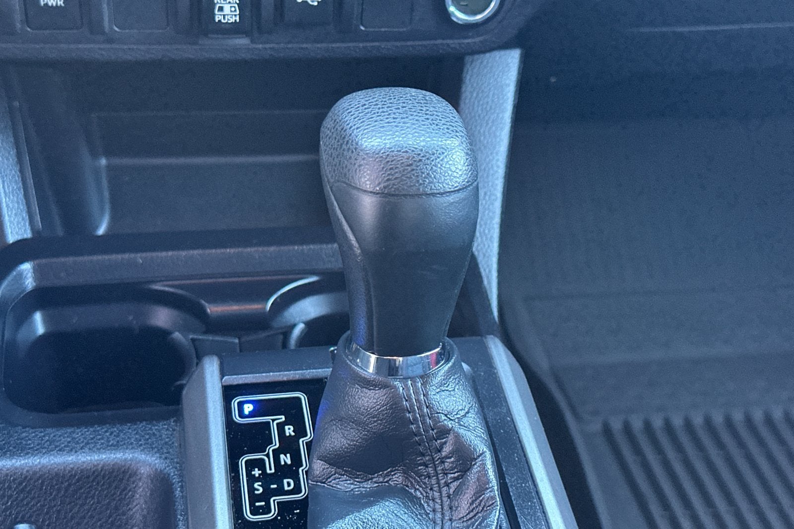 2021 Toyota Tacoma 4WD SR5 4D Double Cab