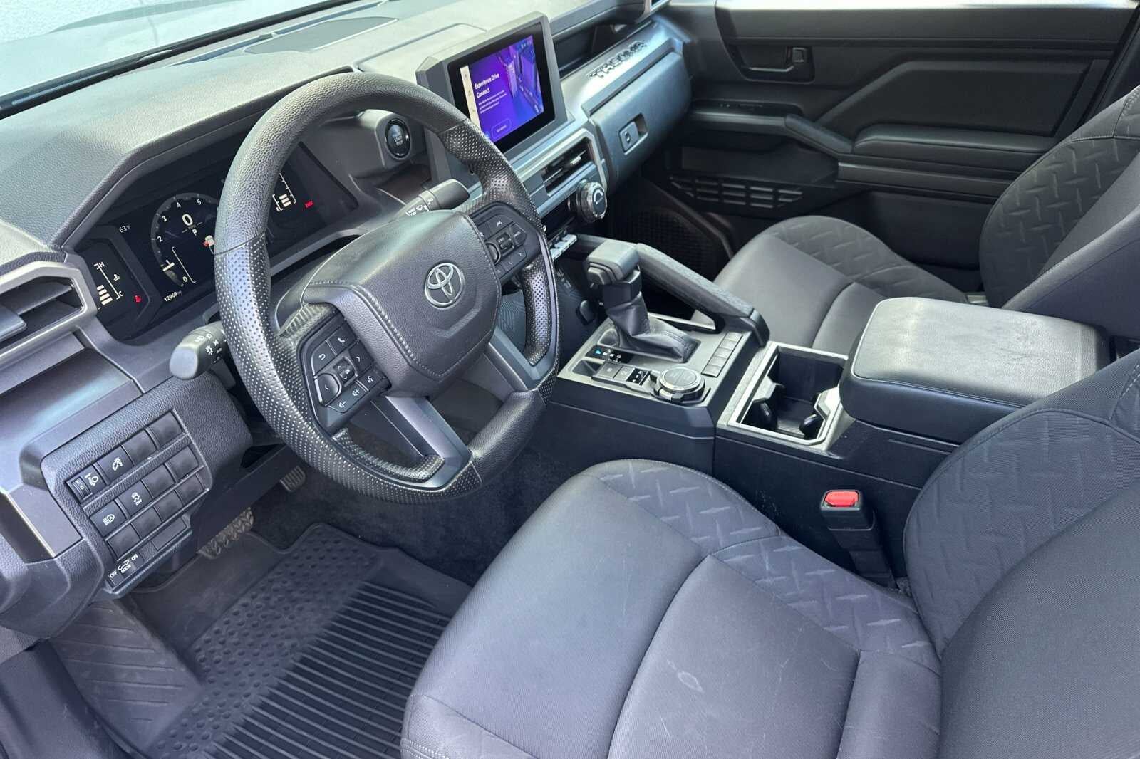 2025 Toyota Tacoma 4WD SR5 4D Double Cab