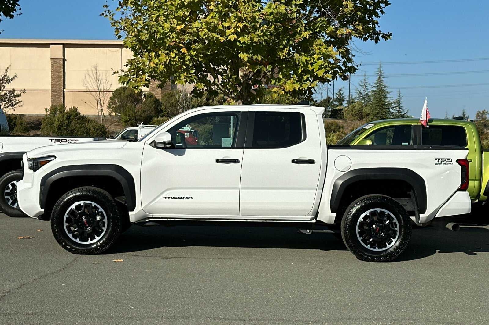 2026 Toyota Tacoma 4WD TRD Off-Road 4D Double Cab