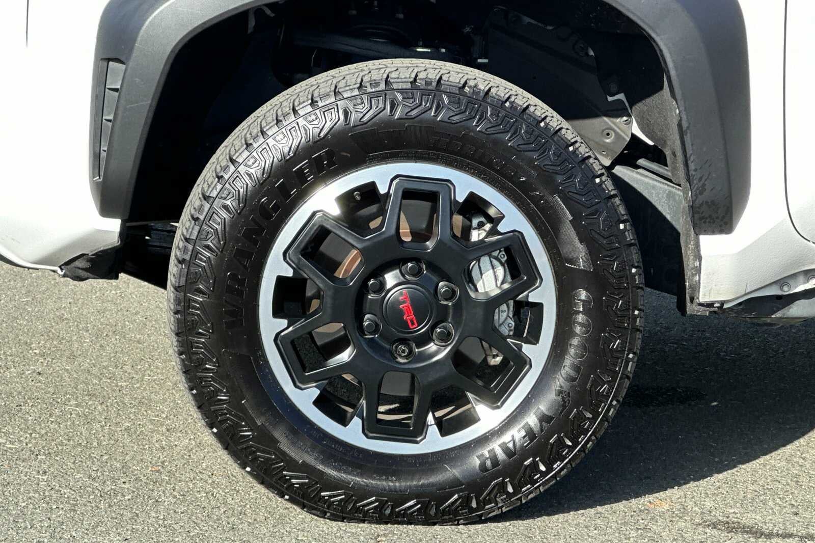 2026 Toyota Tacoma 4WD TRD Off-Road 4D Double Cab