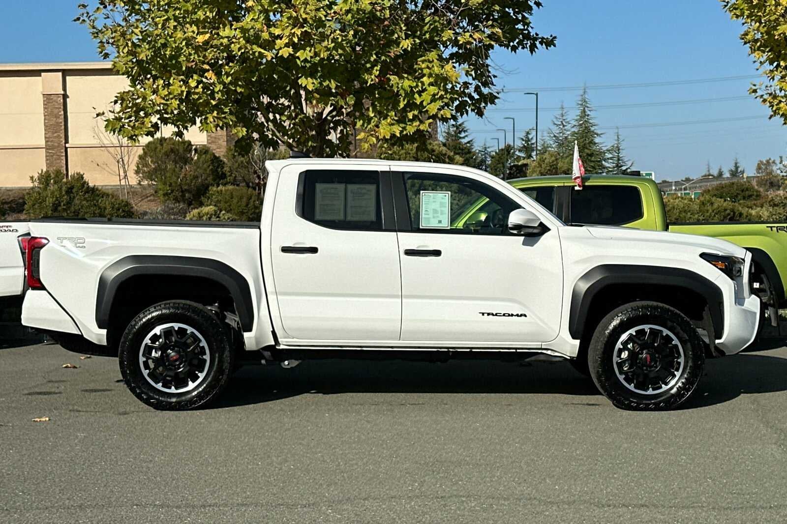 2026 Toyota Tacoma 4WD TRD Off-Road 4D Double Cab