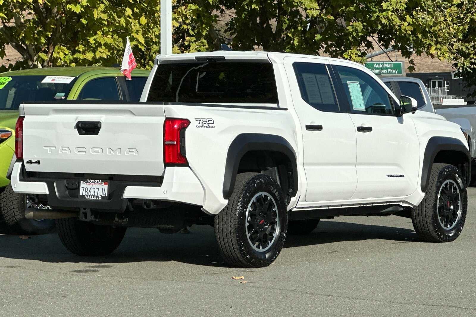 2026 Toyota Tacoma 4WD TRD Off-Road 4D Double Cab