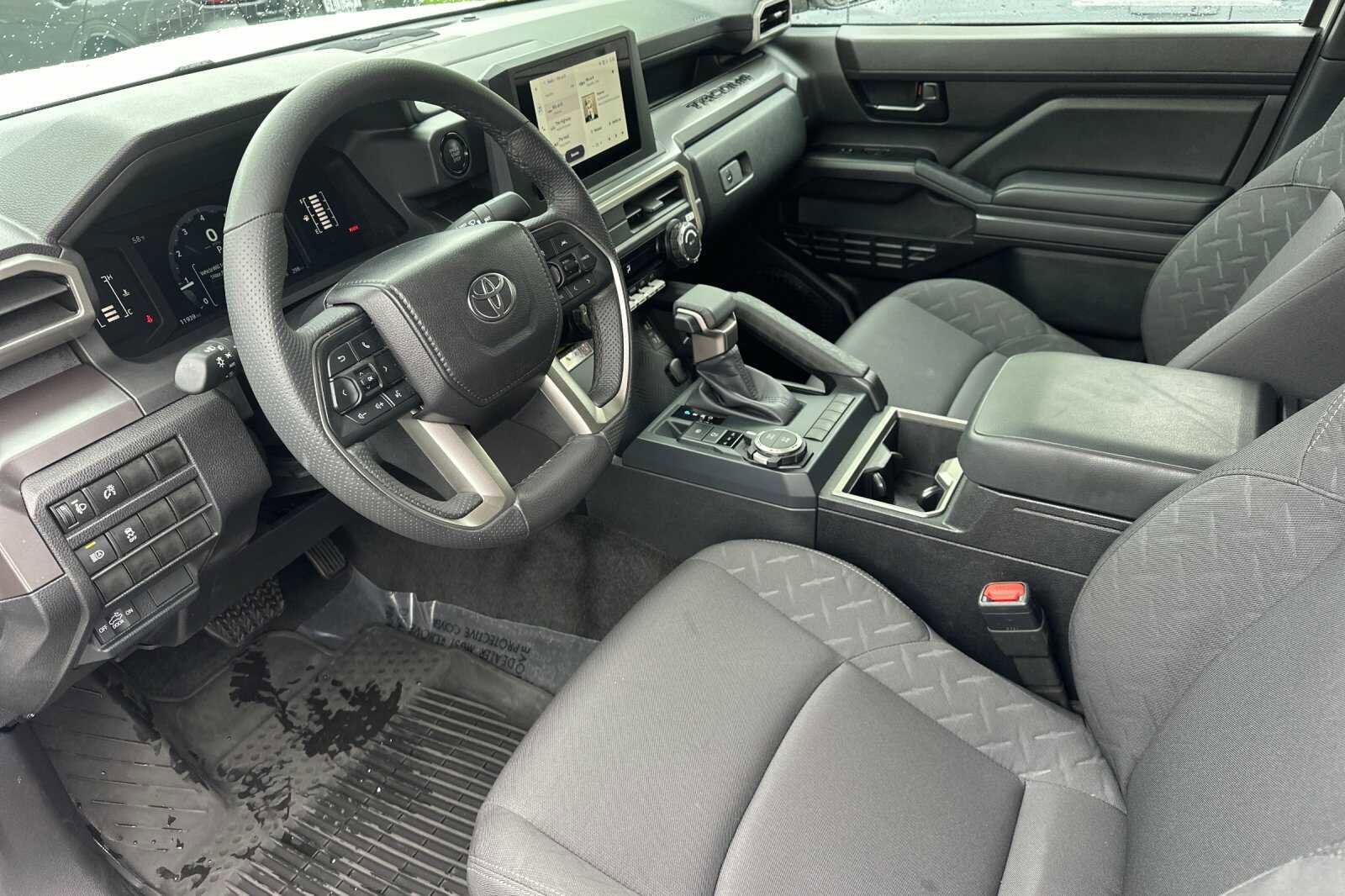 2025 Toyota Tacoma 4WD SR5 4D Double Cab