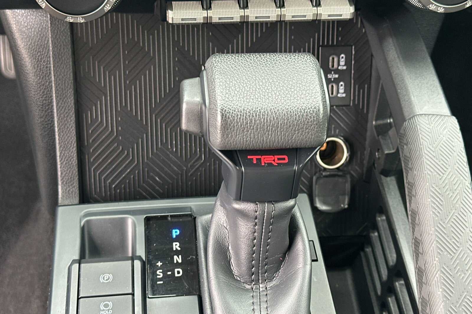 2025 Toyota Tacoma 4WD TRD Off-Road 4D Double Cab