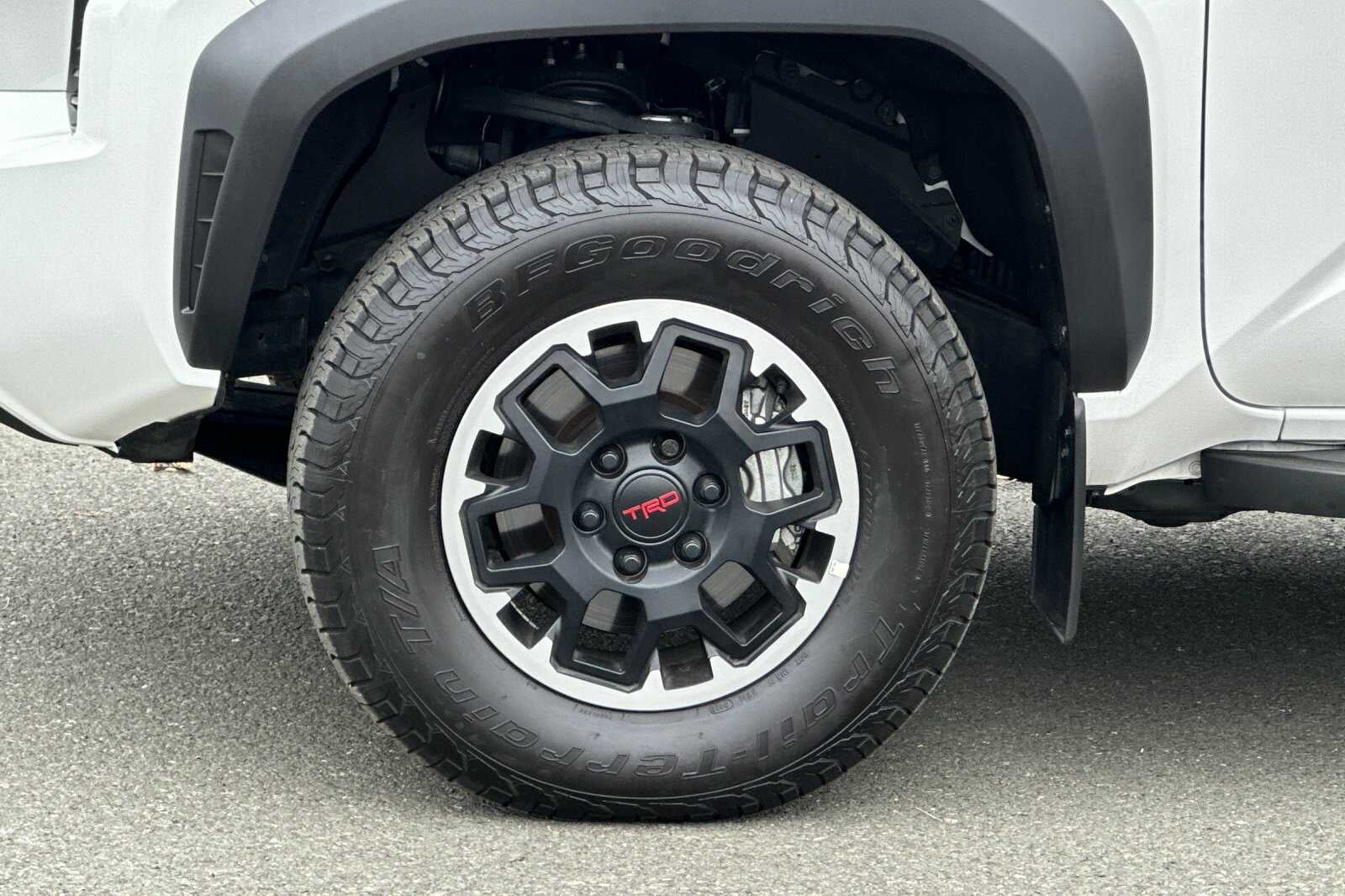 2025 Toyota Tacoma 4WD TRD Off-Road 4D Double Cab