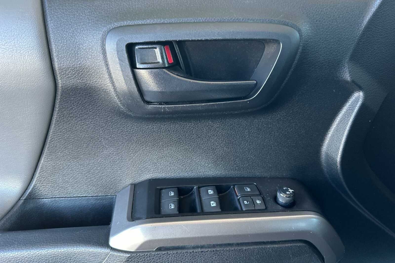 2023 Toyota Tacoma 2WD SR5 4D Double Cab