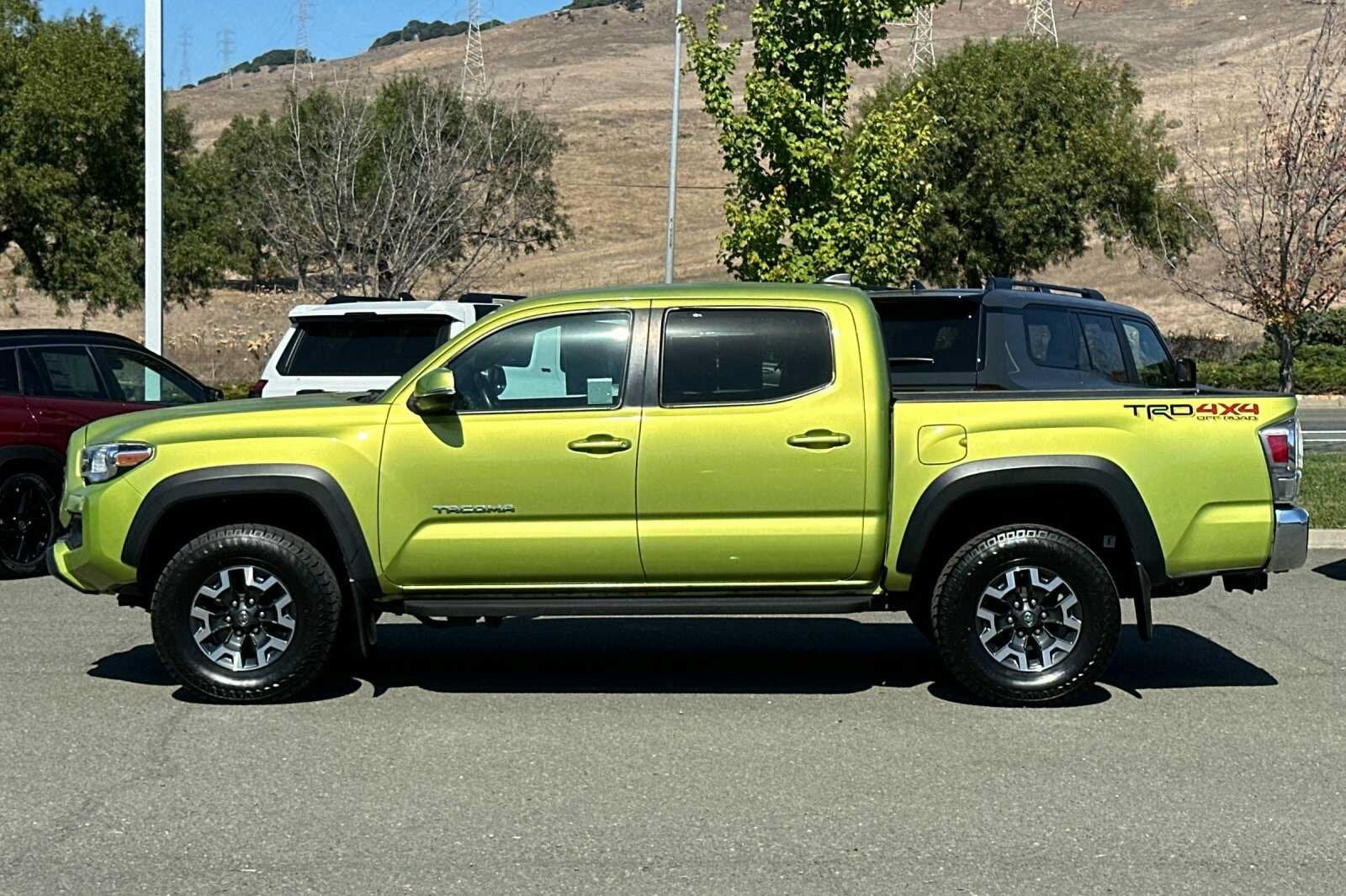 2023 Toyota Tacoma 4WD TRD Off-Road 4D Double Cab