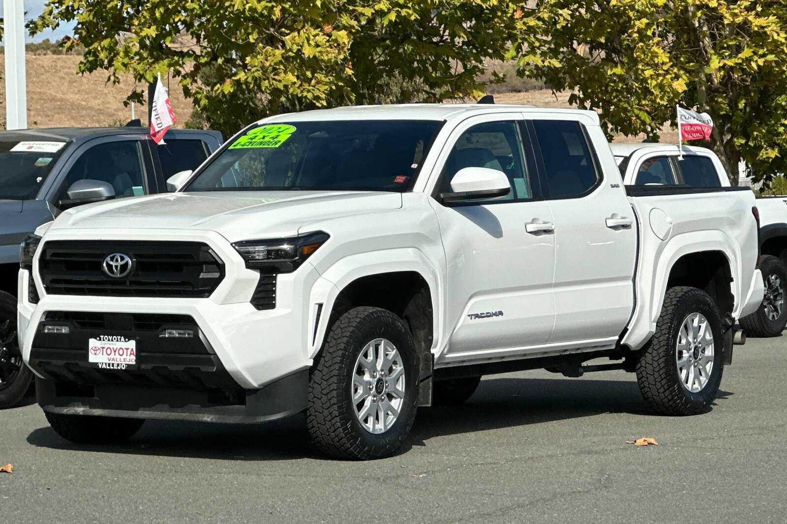 2024 Toyota Tacoma 4WD SR5 4D Double Cab