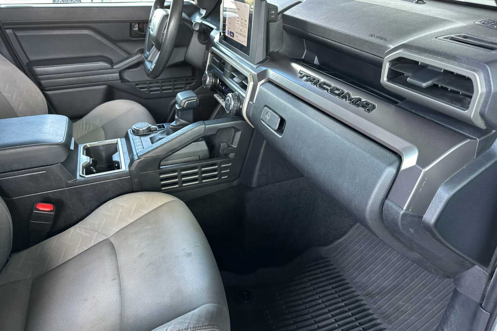 2024 Toyota Tacoma 4WD SR5 4D Double Cab