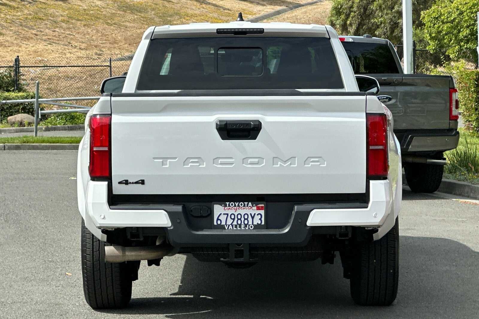 2024 Toyota Tacoma 4WD TRD Sport 4D Double Cab