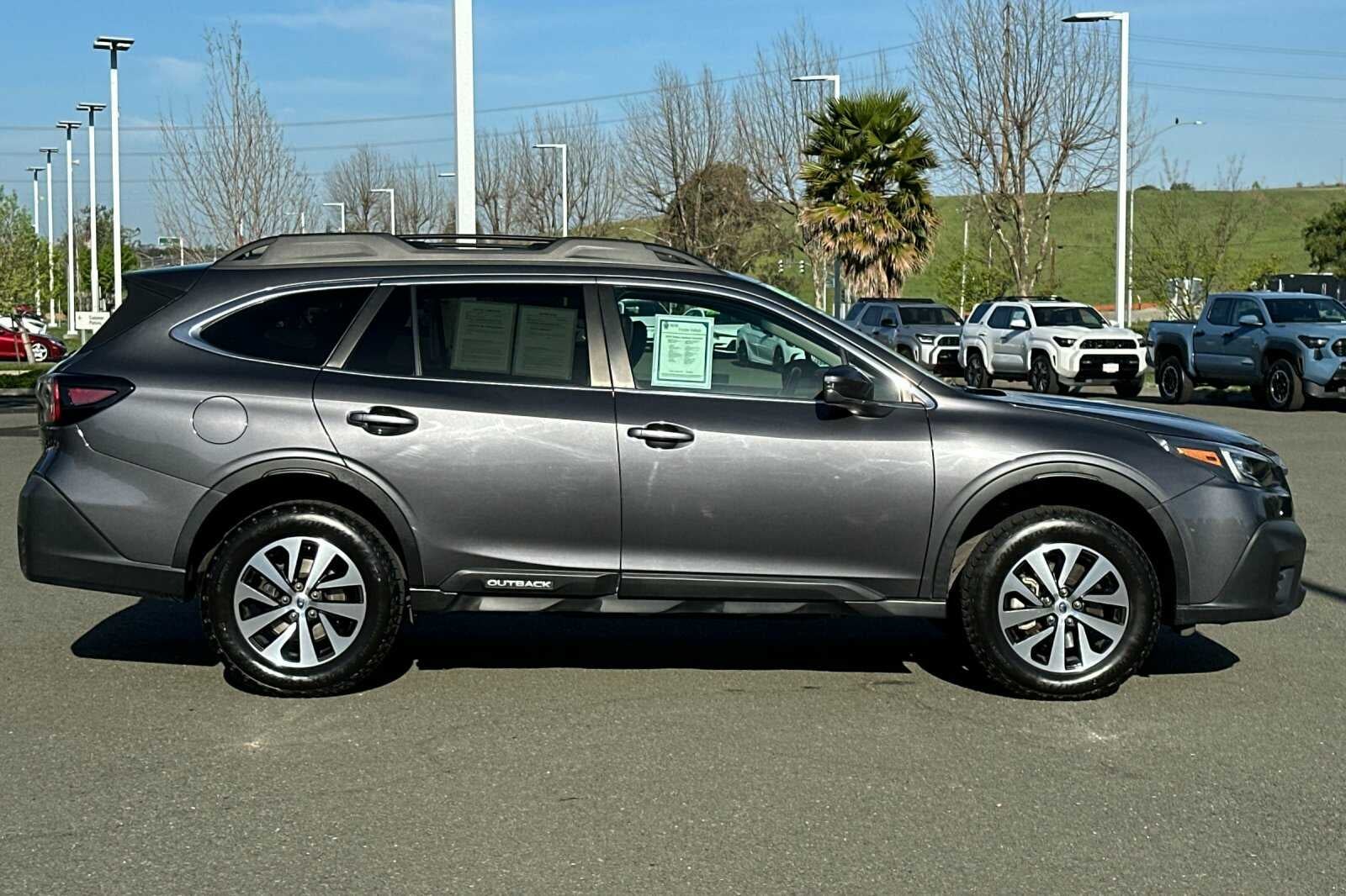 2022 Subaru Outback Premium