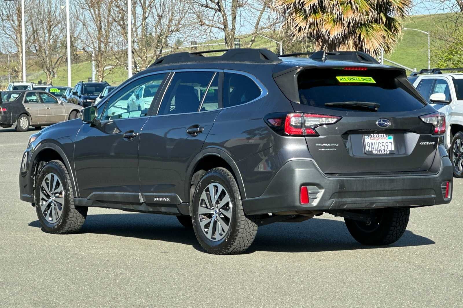 2022 Subaru Outback Premium